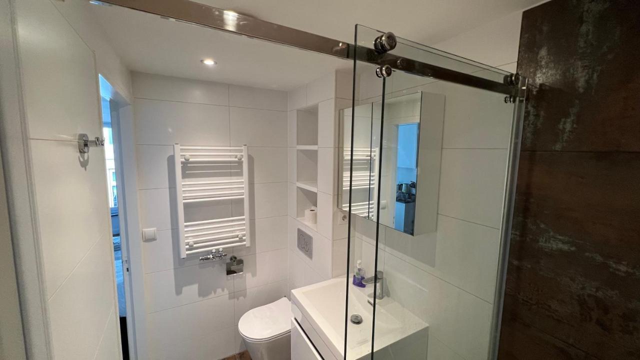 Stylish Apartments In The Heart Of Breda City Center Bagian luar foto