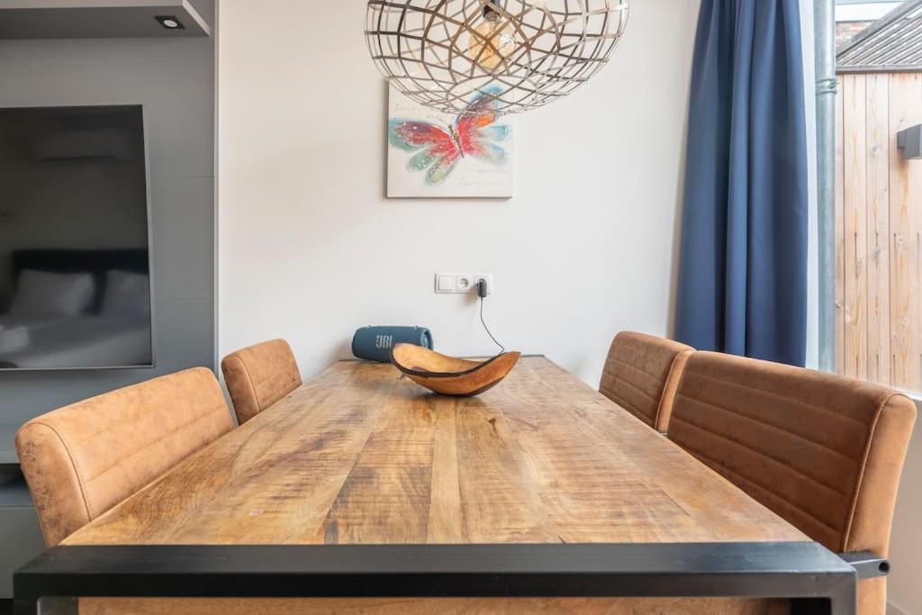 Stylish Apartments In The Heart Of Breda City Center Ruang foto